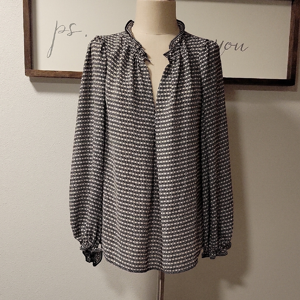 Max Studio Black and White Puff Sleeve Blouse, NWT